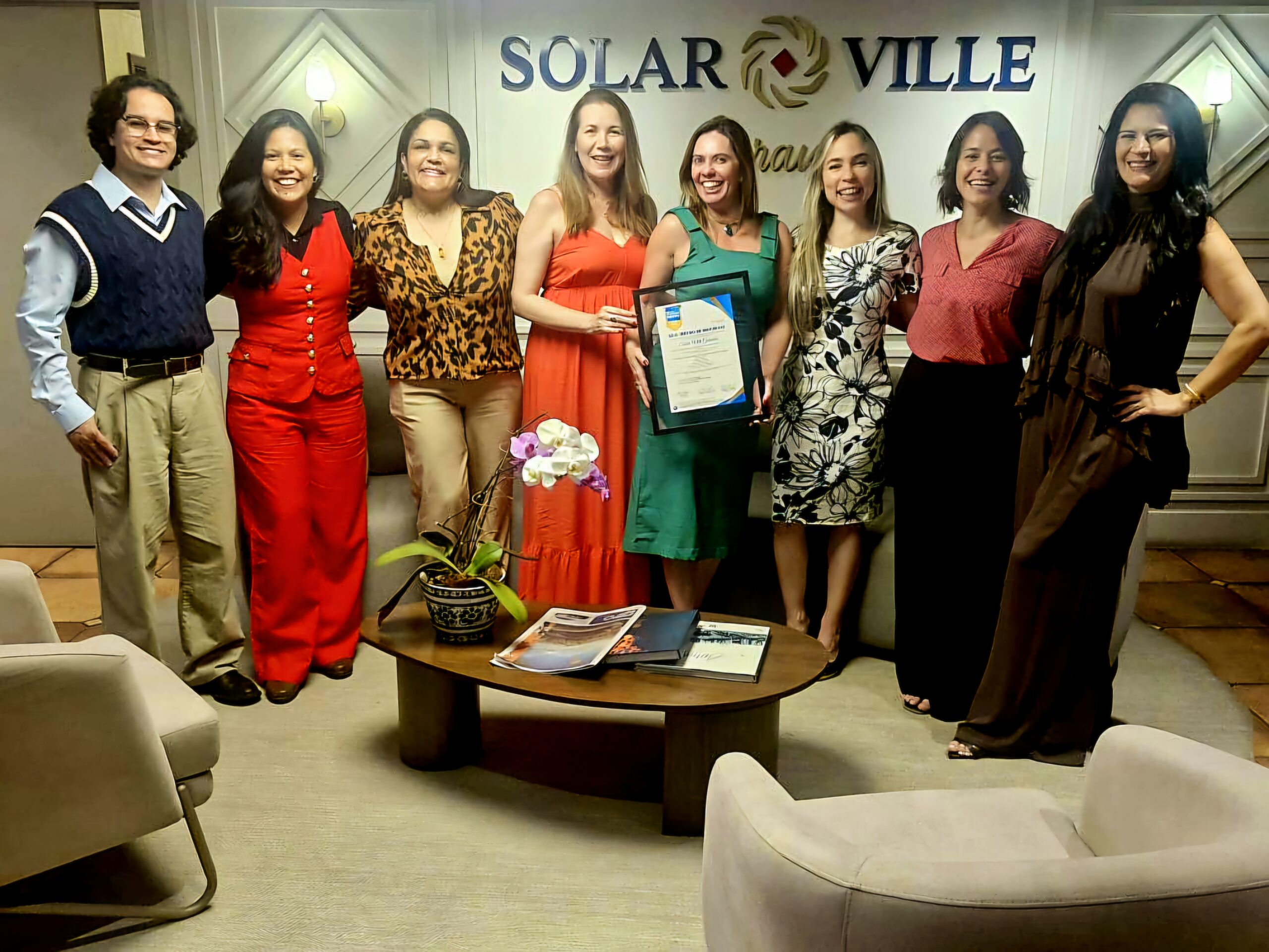 Solar Ville Garaude celebra o Dia Internacional do Idoso e recebe selo de qualidade da Trevo